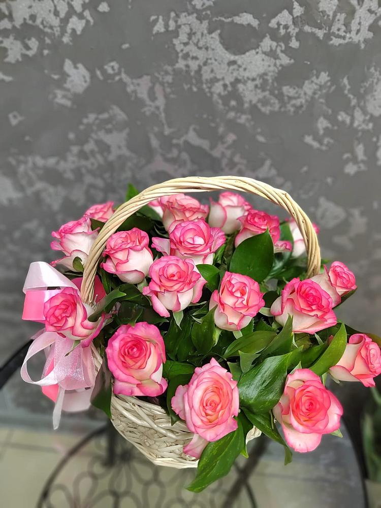 Цветочная композиция из Розы в корзине в Иваново