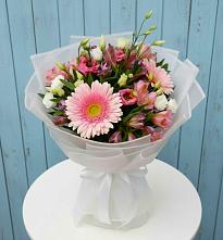 Букет цветов из:  Герберы, Альстромерии и Лизиантусы в Иваново