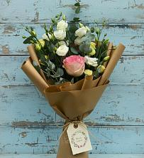 Букет цветов из:  Розы и Лизиантусы в Иваново