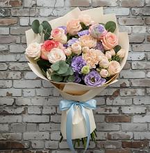 Букет цветов из:  Розы, Лизиантусы и Гвоздики в Иваново